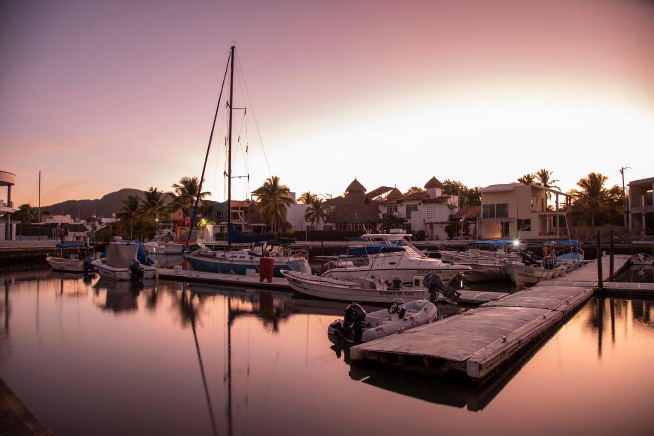 Cabo Blanco Hotel And Marina Barra de Navidad Exterior foto